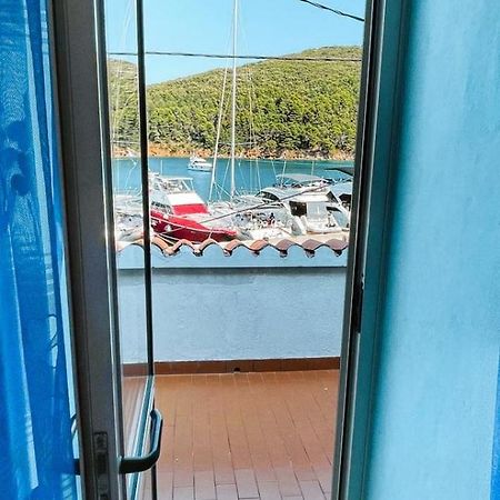 Guesthouse Porto Cres Eksteriør billede