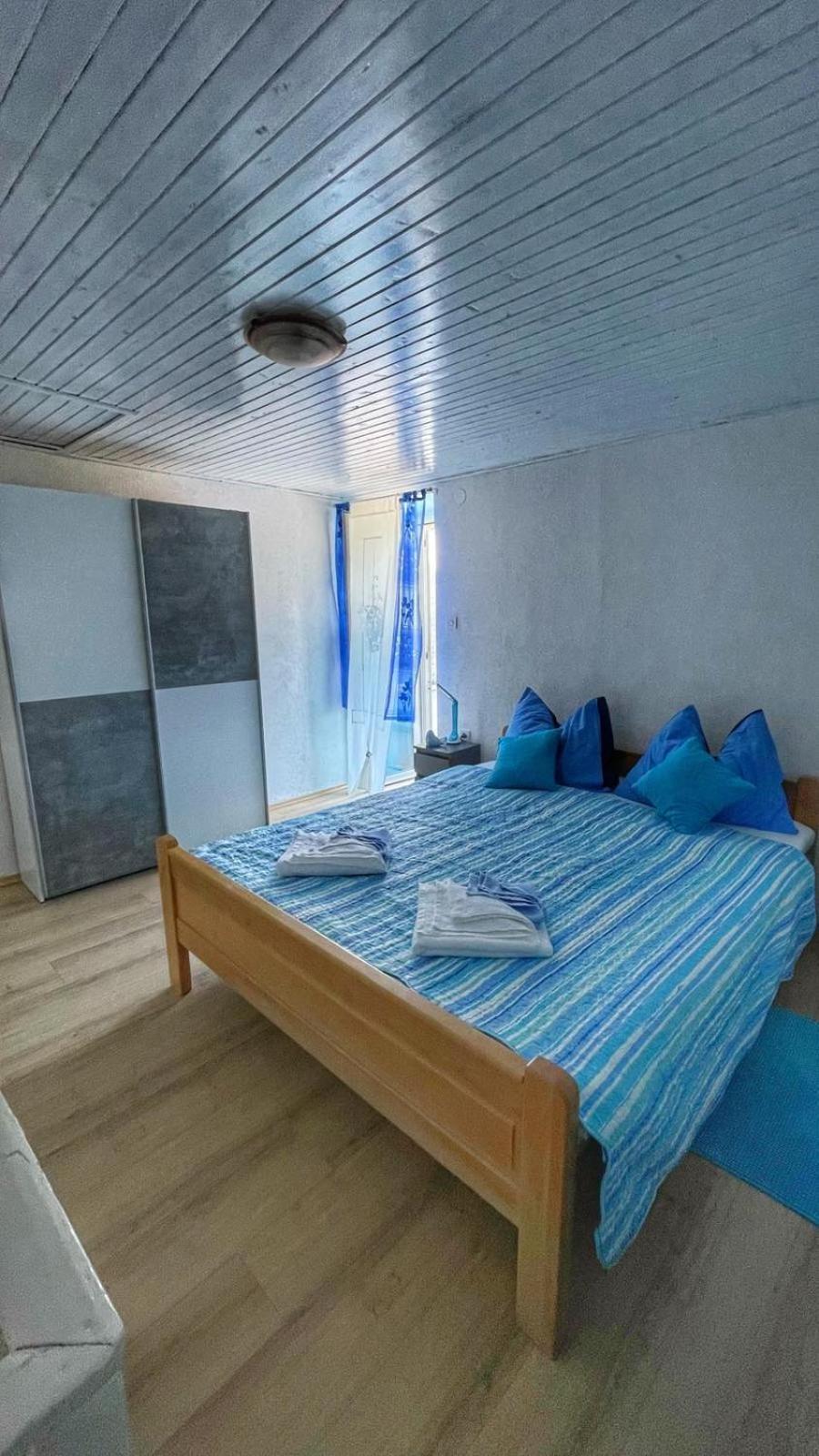 Guesthouse Porto Cres Eksteriør billede